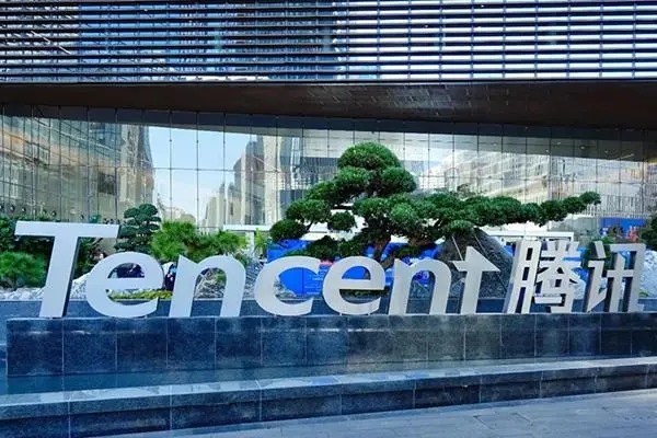 如何将一个人的q币转移到另一个QQ号，求?